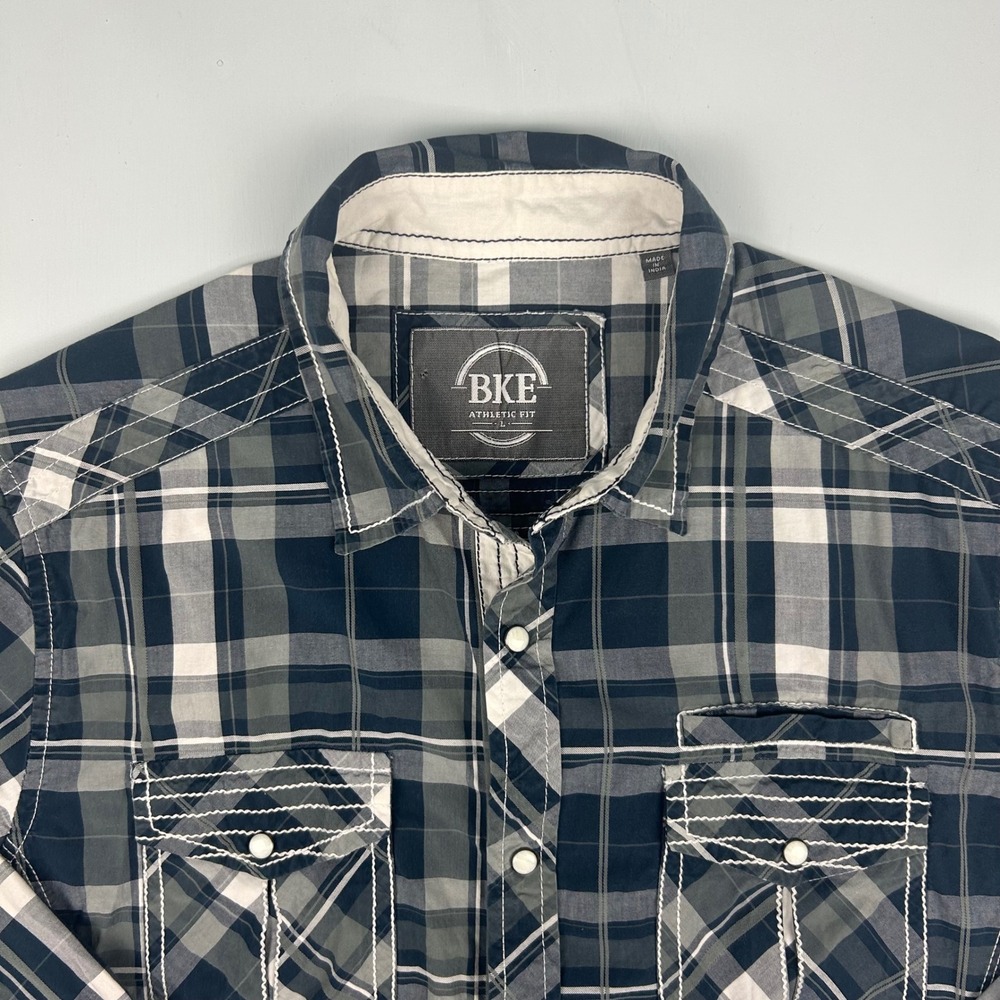 BKE Athletic Fit Mens Large Blue Grey Plaid Western Snap Button Down Shirt B2090